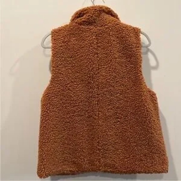 J. Crew Sherpa Teddy Vest - Picture 3 of 3